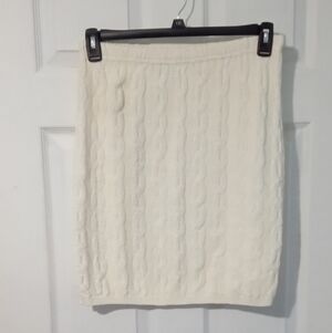 Elegant Cream Cable Knit Pencil Skirt